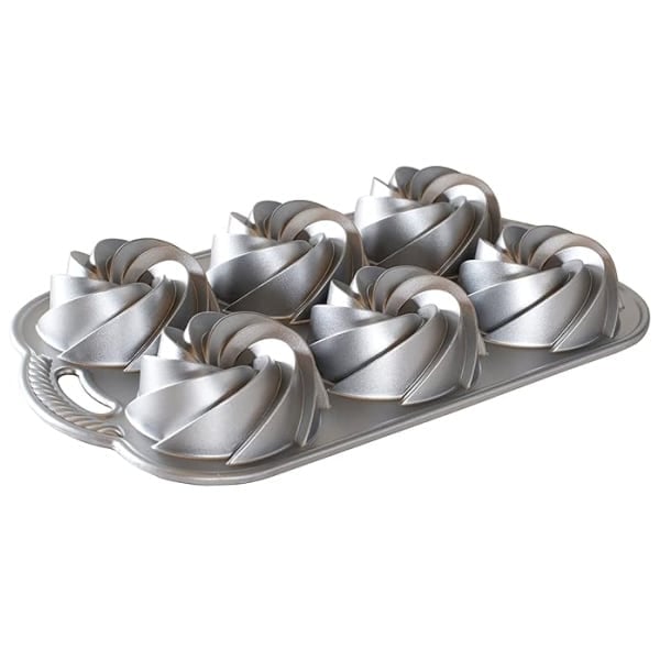 bundtlette or mini bundt pan.